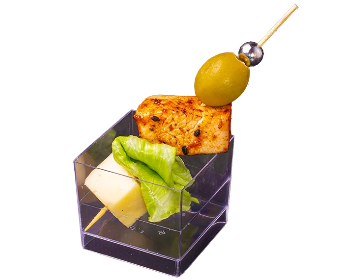 Канапе с курицей и оливкой